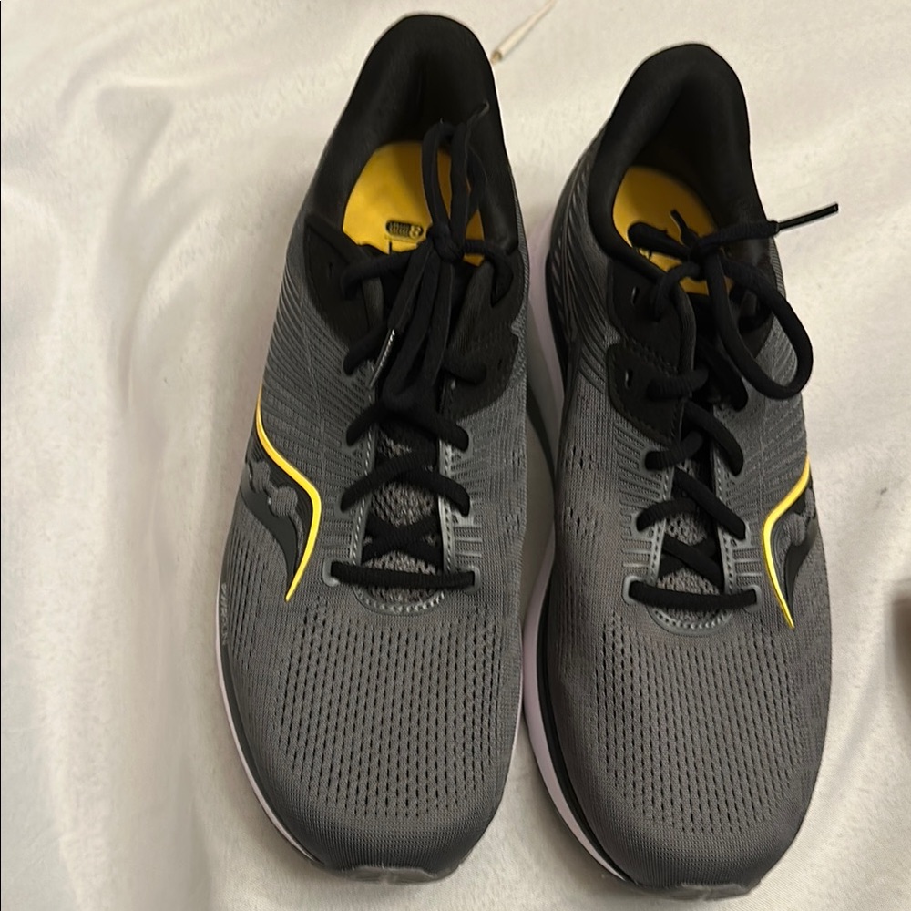 Men's Gray and Yellow Running Shoes